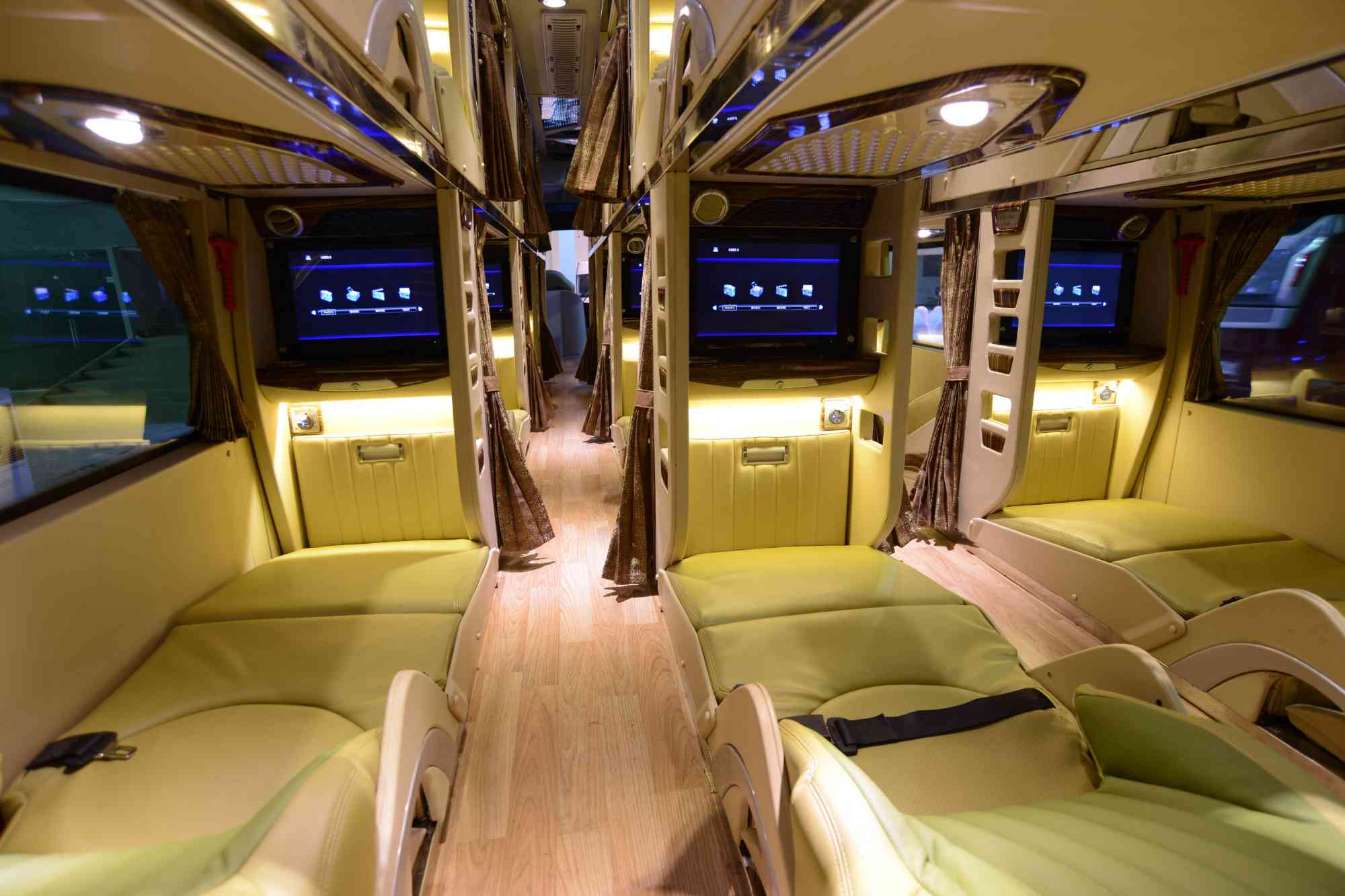 Xe limousine Sài Gòn Nha Trang