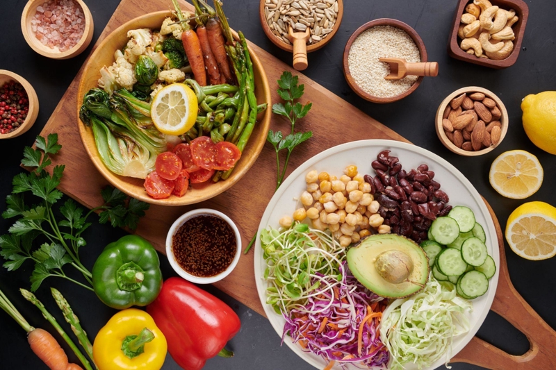 Kinh doanh đồ ăn eat clean đang tăng trưởng nhờ xu hướng sống khỏe, ph&ugrave; hợp để khai th&aacute;c nh&oacute;m kh&aacute;ch h&agrave;ng quan t&acirc;m dinh dưỡng (Nguồn: Internet)