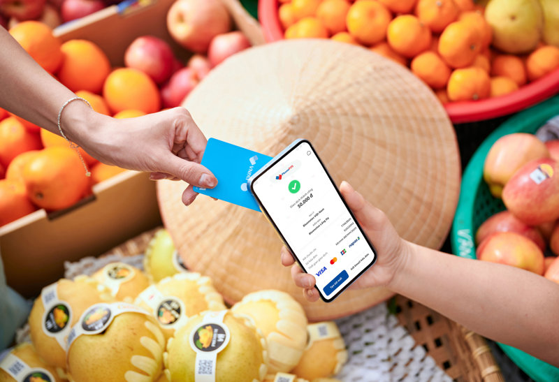 Ngày nay, người tiêu dùng thanh toán nhiều hơn qua quét mã QR, thẻ ngân hàng hay ví điện tử