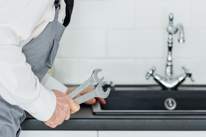 Nếu c&oacute; tay nghề sửa chữa cơ kh&iacute;/điện d&acirc;n dụng, người khởi nghiệp c&oacute; thể tham khảo &yacute; tưởng kinh doanh dịch vụ n&agrave;y (Nguồn: Internet)